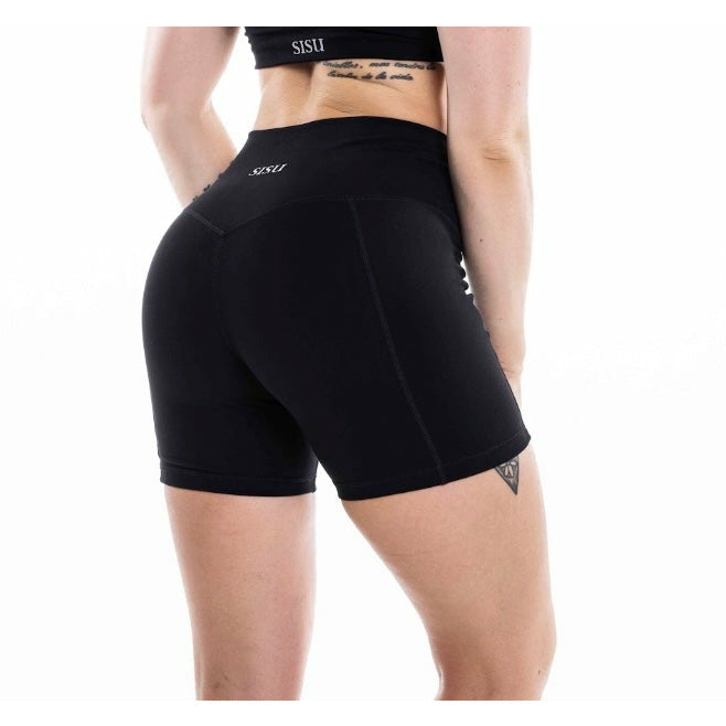 black shorts 